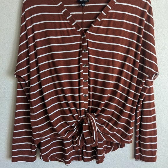 A New Approach (a.n.a) Blouse Top - Picture 9 of 12